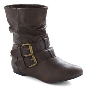 Deal! Modcloth boots